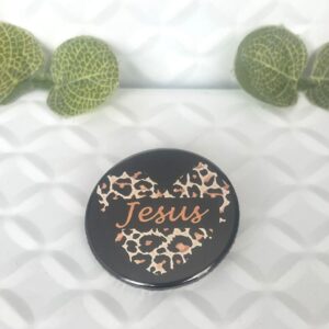 Jesus leopard heart Mag